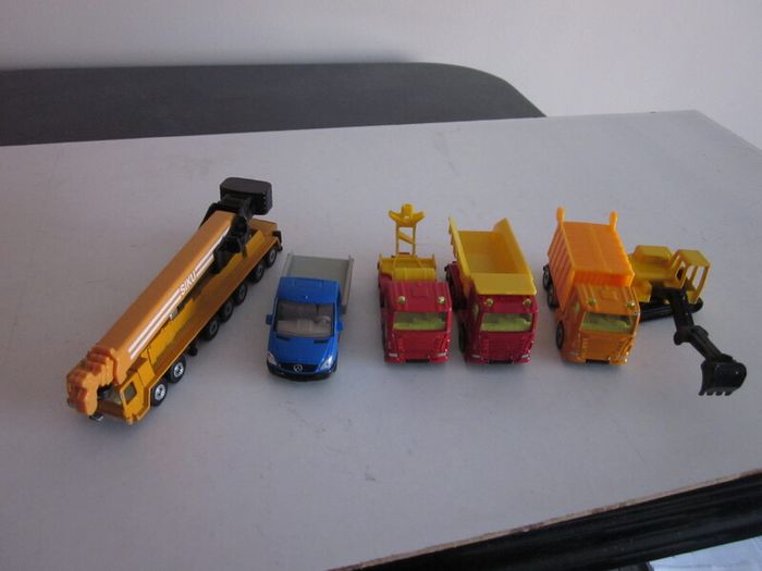 Siku Toy Crane/Other Vehicles X6