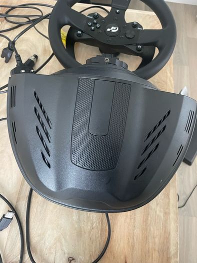 thrustmaster t300
