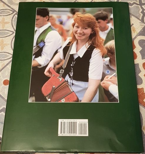The Music, Songs and Instruments Of Ireland by Karen Farrington