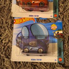 Rare Hotwheels, Same car,Year, series but two different livery's