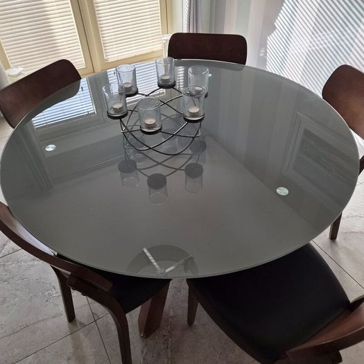 Kitchen Table and 6 x Chairs (140cm)
