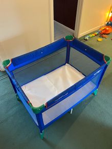 Travel Cot with mattress