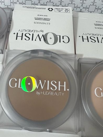 Huda beauty GloWish luminous pressed powders brand new
