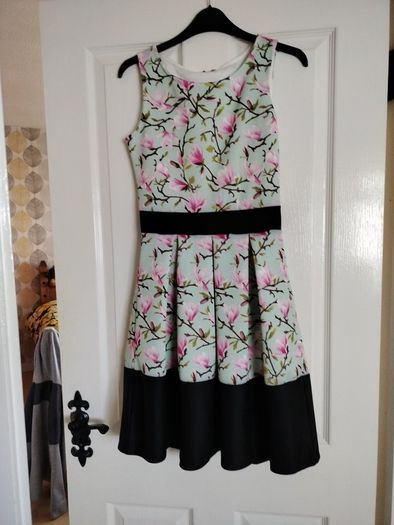 Ladies dress brand new size 10