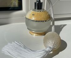 Perfume bottle