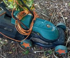 electric lawn mower