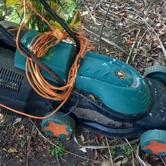 electric lawn mower