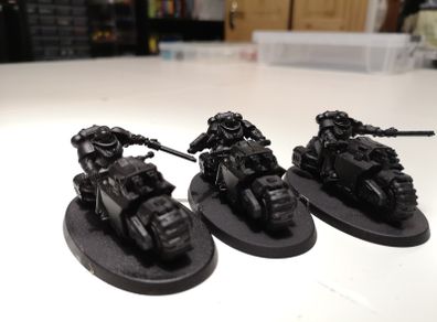 Primaris Outriders - Warhammer 40k