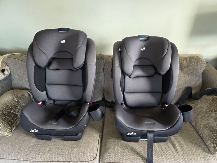 2 joie car seats