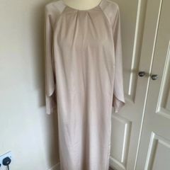 long oyster dress size 14 H&M - new