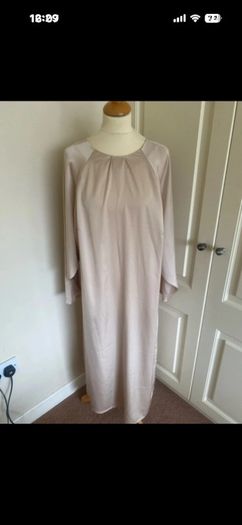 long oyster dress size 14 H&M - new