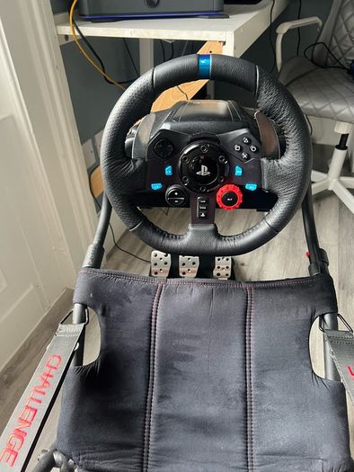 Playseat + Logitech G29