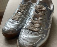 Silver trainers size 4 / EU 37