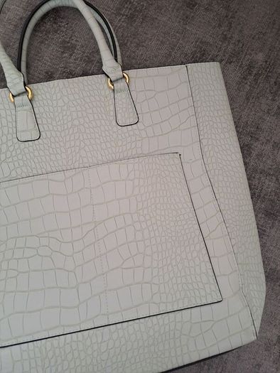 Estee Lauder pale green bag new