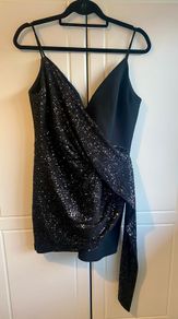 Rebecca Vallance stunning dress