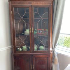 3 cornered Mahogany Unit
