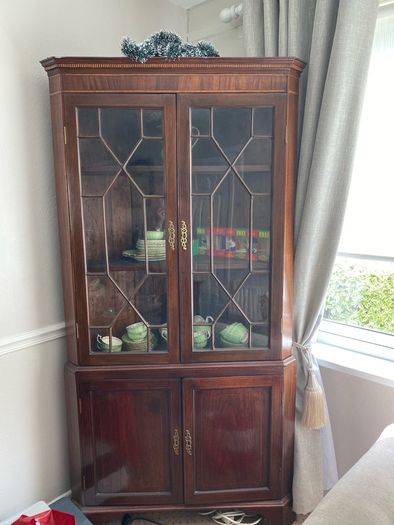3 cornered Mahogany Unit