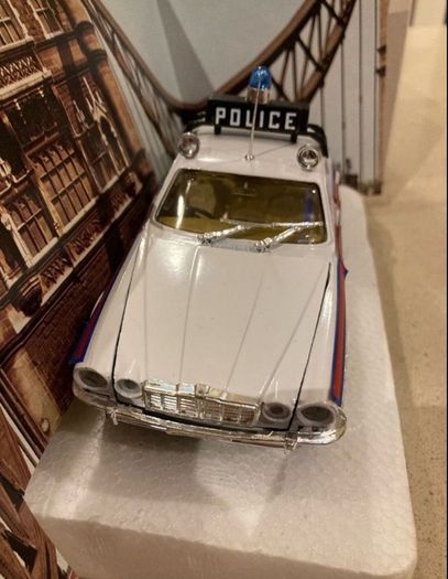 Jaguar XJ 4.2 Police 1/25 Polistil 1978 # 2