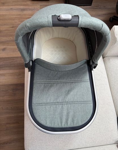 UPPAbaby Vista in Emmett plus accessories