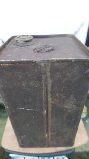 Vintage Mobiland Oil Pyarmid Tin In Original Condition 15" X 9"