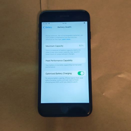 Apple iPhone 7 - 32GB - Black - Unlocked - 82% Battery Health