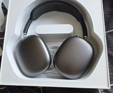 Airpods Max Space Grey MINT condition. Hardly ever used