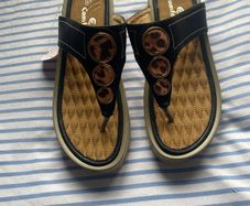 Ladies sandals