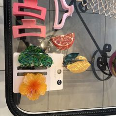 hair accessories, claw clips