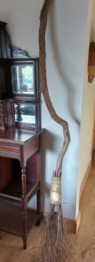Full size  broomstick 7 foot