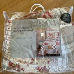 Luxury Patchwork Quilted Bedspread Set