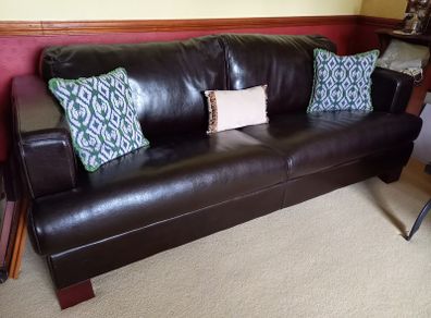 3 seater with matching single seater Price reduced.