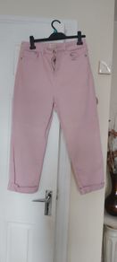 Ladies crop trousers
