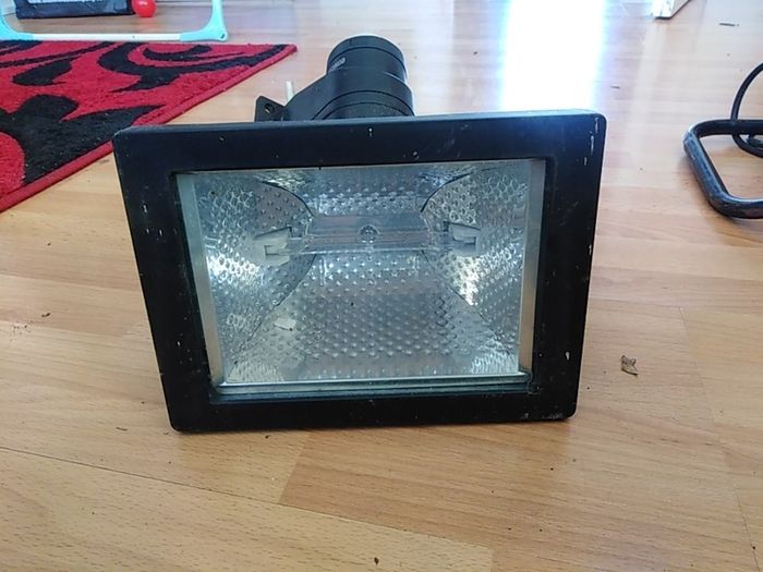 Security lights with sensor
