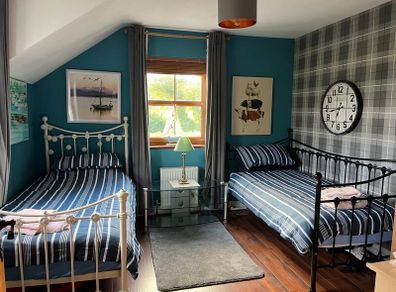 2 single bed frames