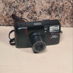 NIKON TW Zoom 35 70 film camera 35mm vintage point and shoot