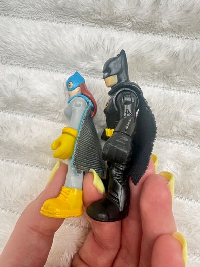 Imaginext DC Super Friends Batgirl And Batman approx. 7 cm. Used Please see photos