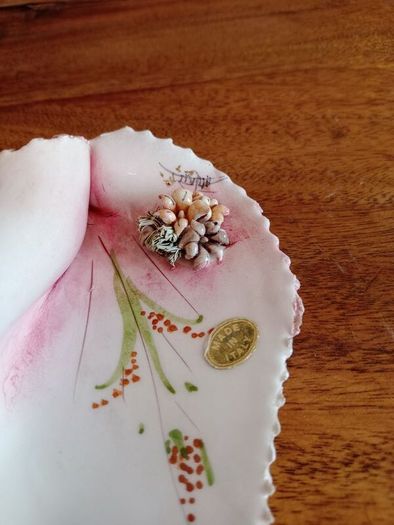 Vintage Italian Hand Painted Signed Leaf