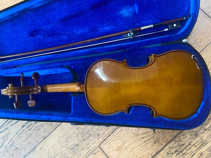 Fiddle 3/4 size for kids