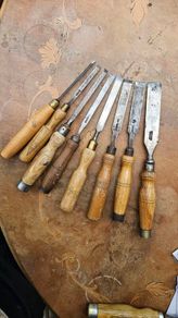 8 chisels