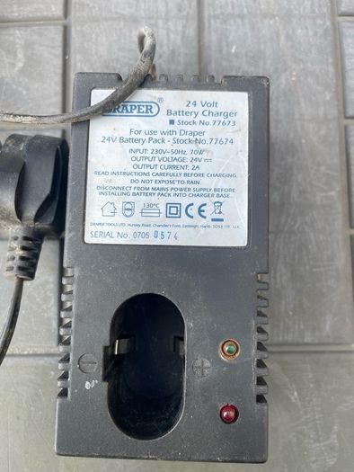 Draper battery charger