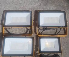 110v lights