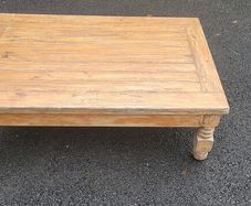 Oak wood coffee table