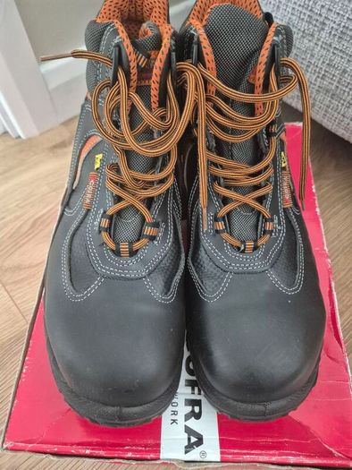 Cofra ESD Safety Boots, size 44