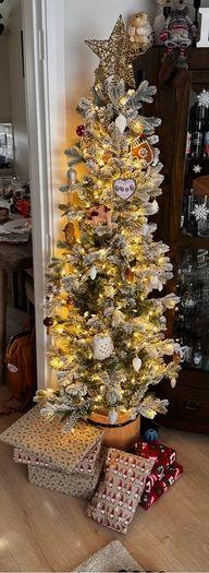 Amazing Christmas Tree ( worth over 250e ) + 3 boxes of Christmas decorations