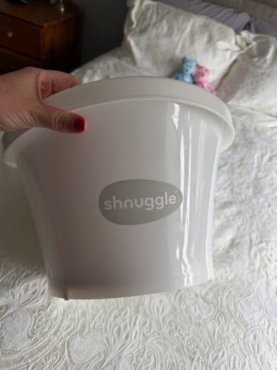 Shnuggle Baby Bath