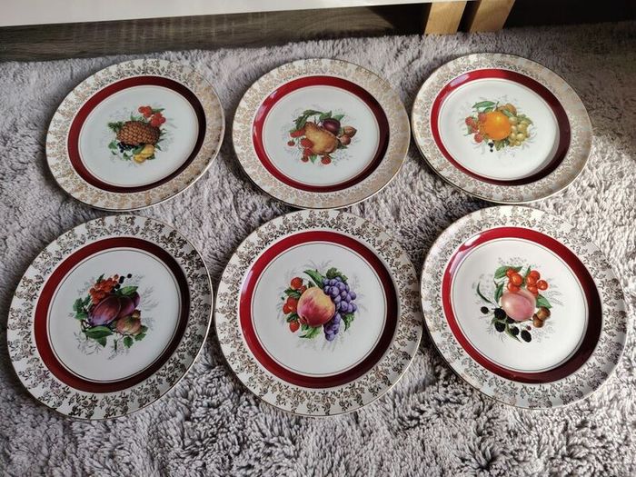 Old Foley 6x vintage plates