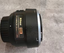 Nikon AF-S 35mm DX VR Nikkor 1:1.8G lens.