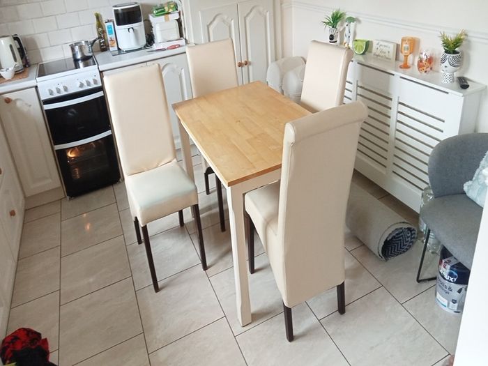 kitchen dining table and 4 chairs
