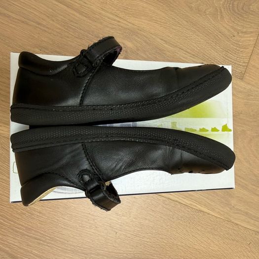 Primigi black leather school shoes size 10 1/2 EU29