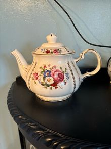 Sadler Teapot